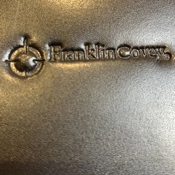 Franklin Covey Brown Leather Laptop Tablet Briefcase - Picture 13 of 16